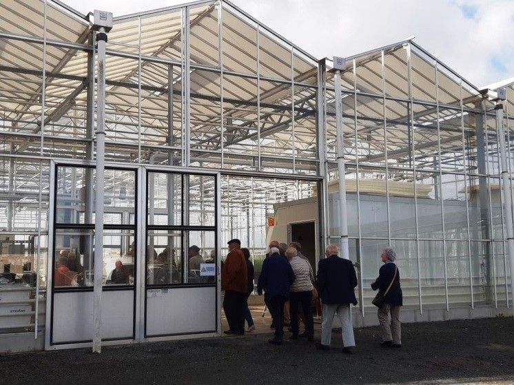 Les adhérents de l’AMOMA de la Manche en visite en 2019 d’une station d'expérimentation et de développement des cultures légumières dans le Cotentin..jpg