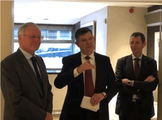 Andrew GORDON, SE Jean-Pierre JOUYET, Éric GIRY.png